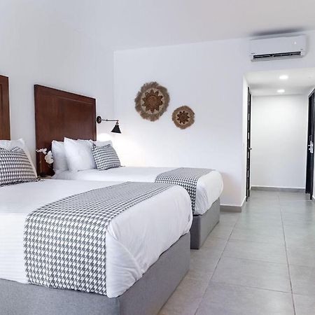 Hotel Vista Lago Buena Vista Arriba Ngoại thất bức ảnh