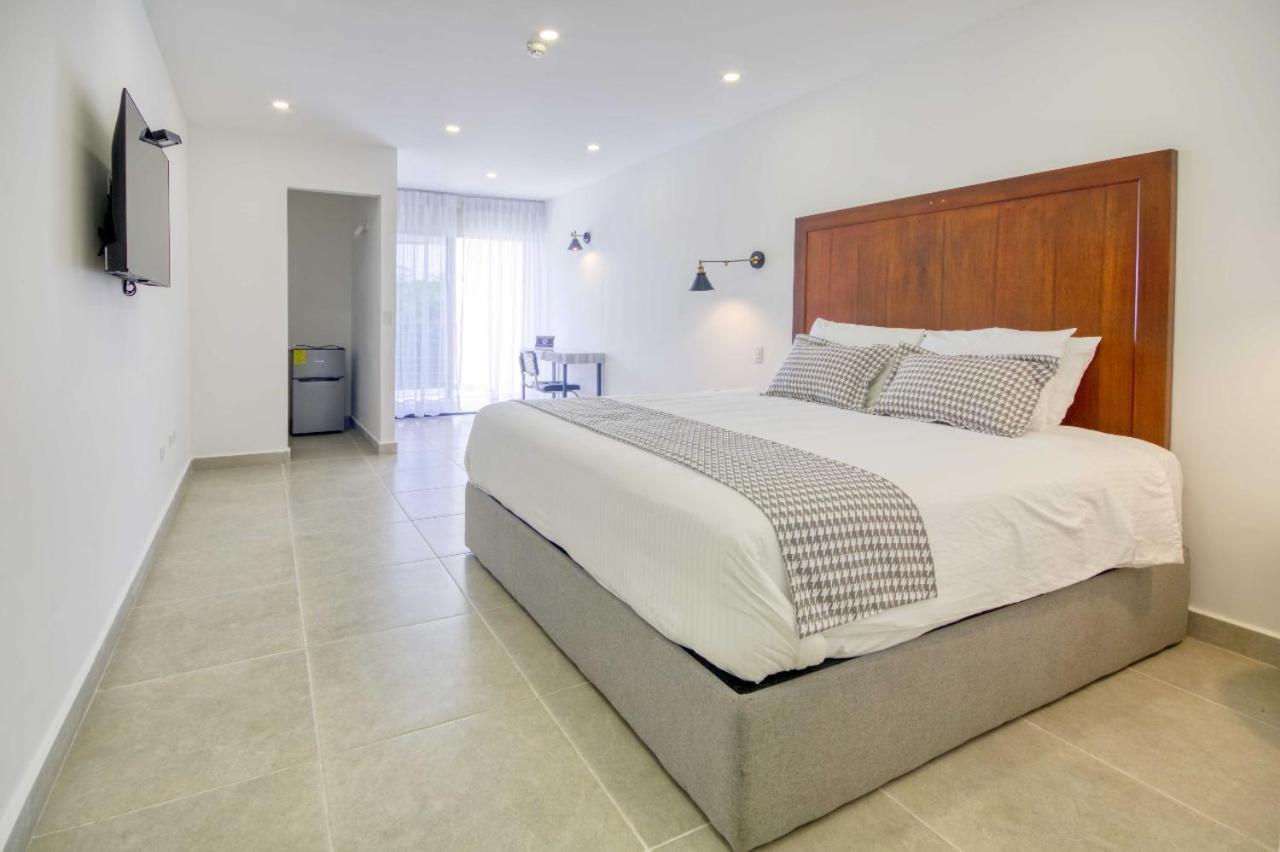 Hotel Vista Lago Buena Vista Arriba Ngoại thất bức ảnh